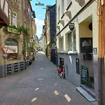 Meyver Apartment *