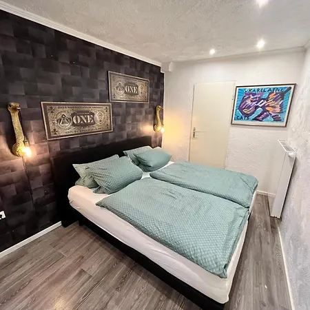 Meyver Apartment